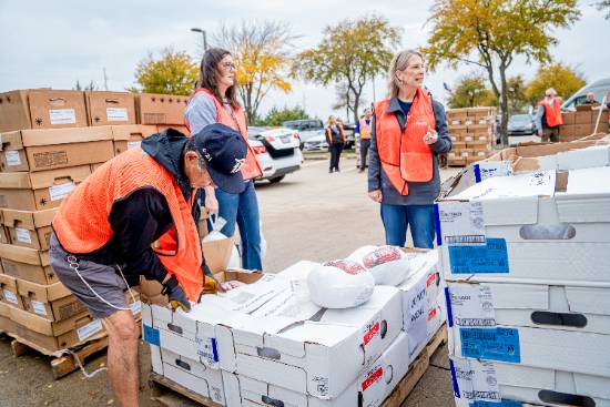 UNT Dallas food bank photo (3)