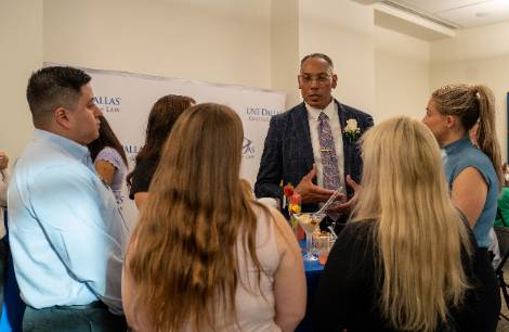  At a Reception in His Honor, Ben Spencer Discusses His Experience with UNT Dallas College of Law Students 